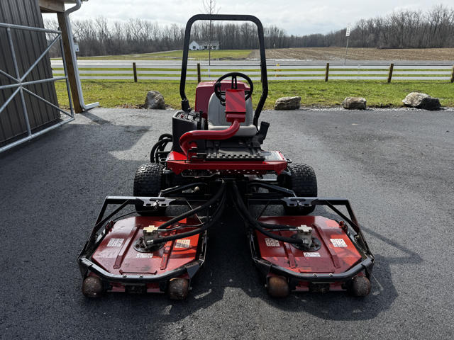 Toro-Groundsmaster-3500-Diesel-AWD-Rotary-Mower-3-640×480-1