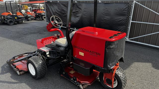 Toro-Groundsmaster-3500-Diesel-AWD-Rotary-Mower-6-640×480-1