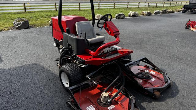 Toro-Groundsmaster-3500-Diesel-AWD-Rotary-Mower-8-640×480-1