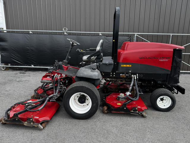 Toro-Groundsmaster-4500-Diesel-4WD-Contouring-Rotary-Mower-5-640×480-1