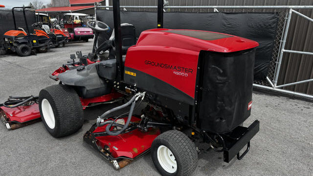 Toro-Groundsmaster-4500-Diesel-4WD-Contouring-Rotary-Mower-6-640×480-1