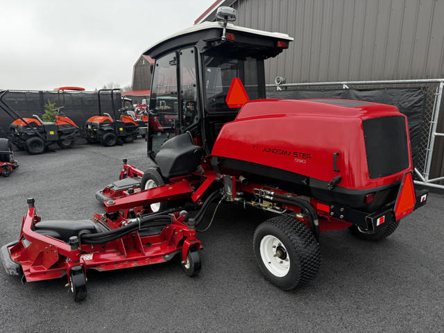 Toro-Groundsmaster-5910-Diesel-4WD-Wide-Area-Mower-7-640×480-1