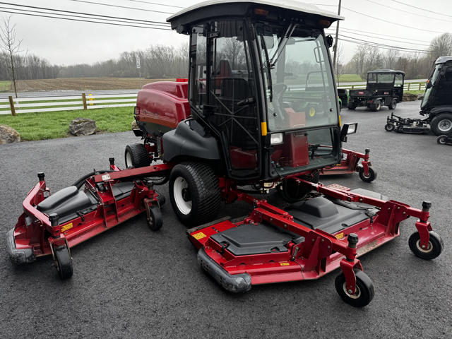 Toro-Groundsmaster-5910-Diesel-4WD-Wide-Area-Mower-9-640×480-1