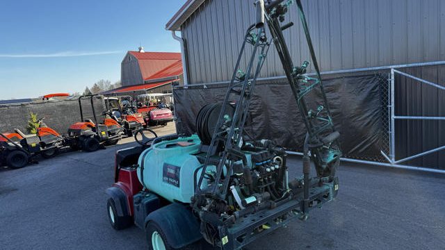 Toro-MultiPro-1250-Sprayer-6-640×480-1