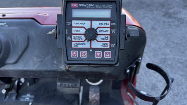 Toro-MultiPro-1250-Sprayer-8-640×480-1