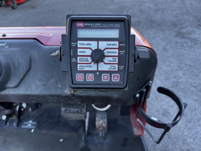 Toro-MultiPro-1250-Sprayer-8-640×480-1
