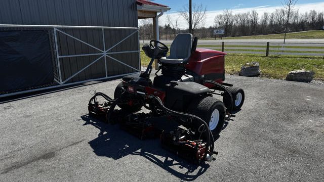 Toro-Reelmaster-5410-Fairway-Mower-2-640×480-1