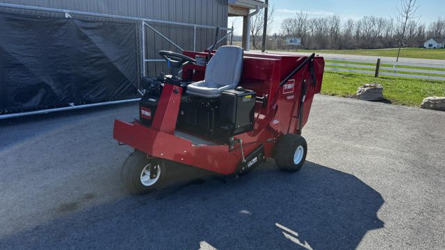Toro-Turf-Sweeper-4800-2-640×480-1