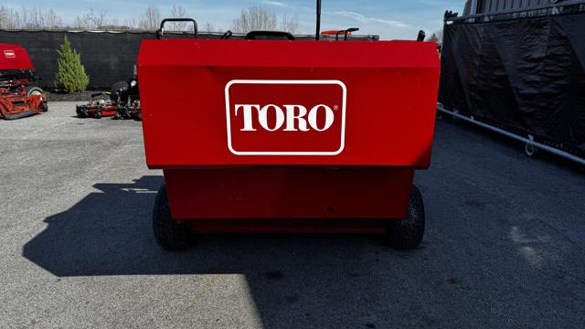 Toro-Turf-Sweeper-4800-6-640×480-1