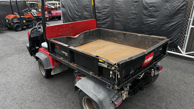 Toro-Workman-HDX-Gas-2WD-Utility-Vehicle-6-640×480-1