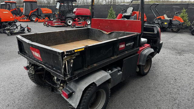 Toro-Workman-HDX-Gas-2WD-Utility-Vehicle-9-640×480-1