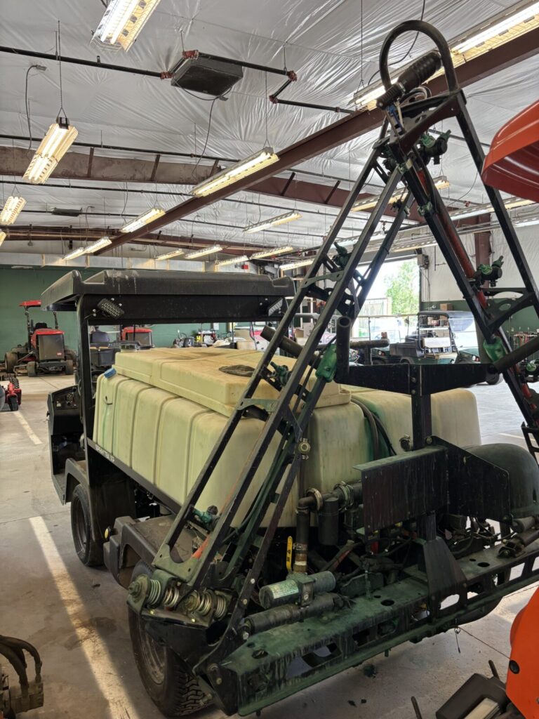 Cushman-Sprayer-4-1