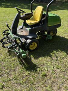 John Deere 2500