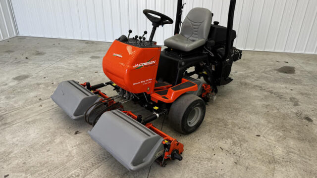 Jacobsen-Greens-King-IV-Plus-Greens-Reel-Mower-5-800×600-1-1