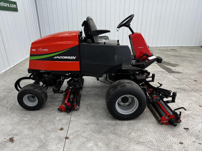 Jacobsen-LF-1880-Diesel-4WD-Fairway-Mower-2-800×600-1-1