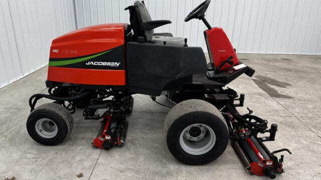Jacobsen-LF-1880-Diesel-4WD-Fairway-Mower-4-800×600-1