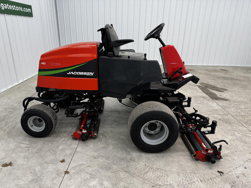 Jacobsen-LF-1880-Diesel-4WD-Fairway-Mower-4-800×600-1