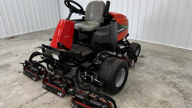 Jacobsen-LF-1880-Diesel-4WD-Fairway-Mower-5-800×600-1-1