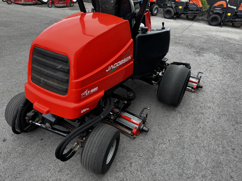 Jacobsen-LF1880-Diesel-4WD-3-800×600-1
