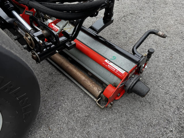 Jacobsen-Super-LF-1880-Light-Fairway-Mower-8-640×480-1