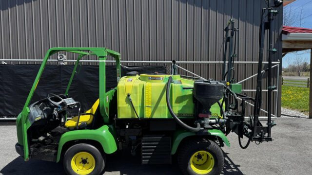 John-Deere-2030-Diesel-2WD-w_-300-Gallon-Sprayer-4-800×600-1