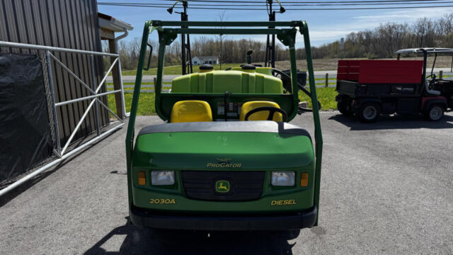 John-Deere-2030-Diesel-2WD-w_-300-Gallon-Sprayer-6-800×600-1