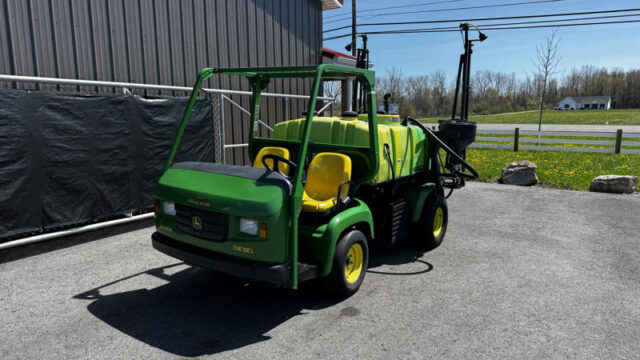 John-Deere-2030-Diesel-2WD-w_-300-Gallon-Sprayer-7-800×600-1
