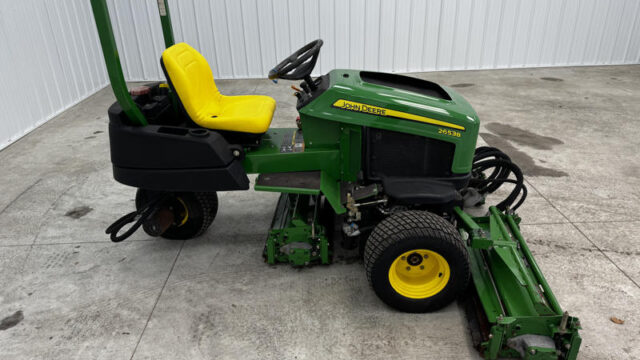 John-Deere-2653B-Trim-Slope-Surrounds-Reel-Mower-2-800×600-1