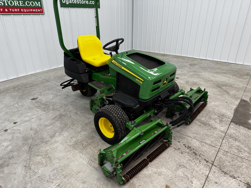 John-Deere-2653B-Trim-Slope-Surrounds-Reel-Mower-3-800×600-1