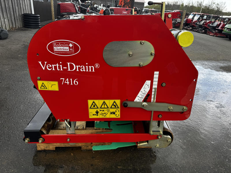 Redexim-Verti-Drain-7416-PTO-Driven-Aerator-3-800×600-1