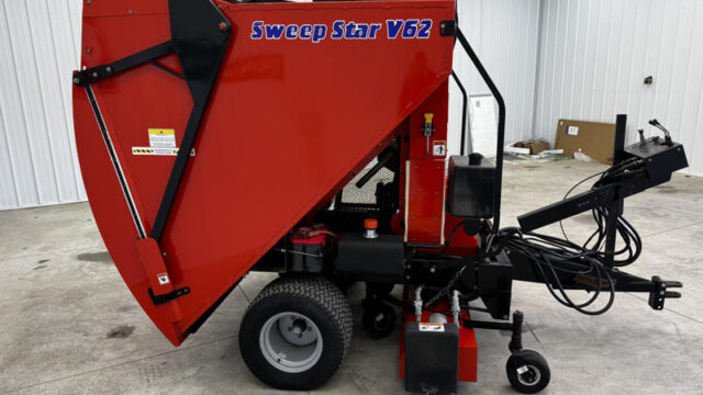 Smithco-SweepStar-V62-Pull-Behind-Sweeper-Vac-2-800×600-1-1