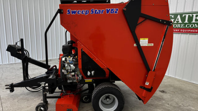 Smithco-SweepStar-V62-Pull-Behind-Sweeper-Vac-3-800×600-1
