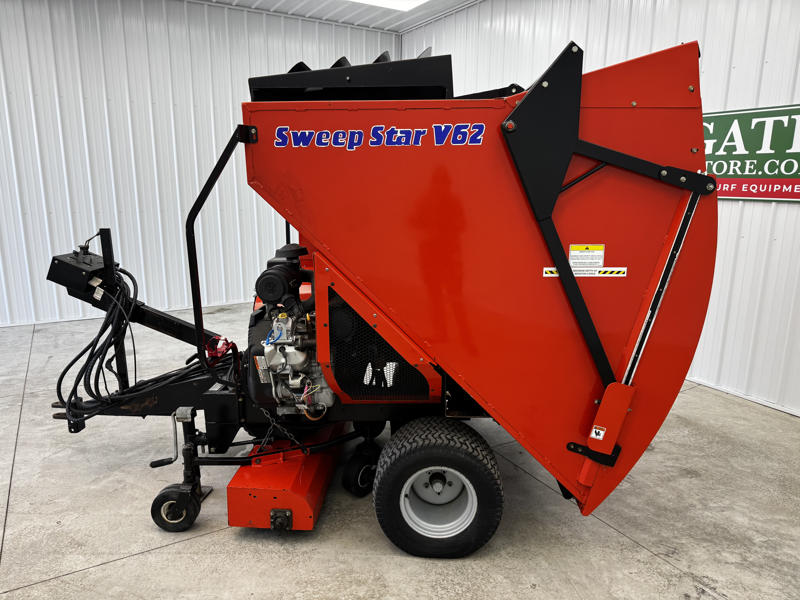 Smithco-SweepStar-V62-Pull-Behind-Sweeper-Vac-4-800×600-1-1