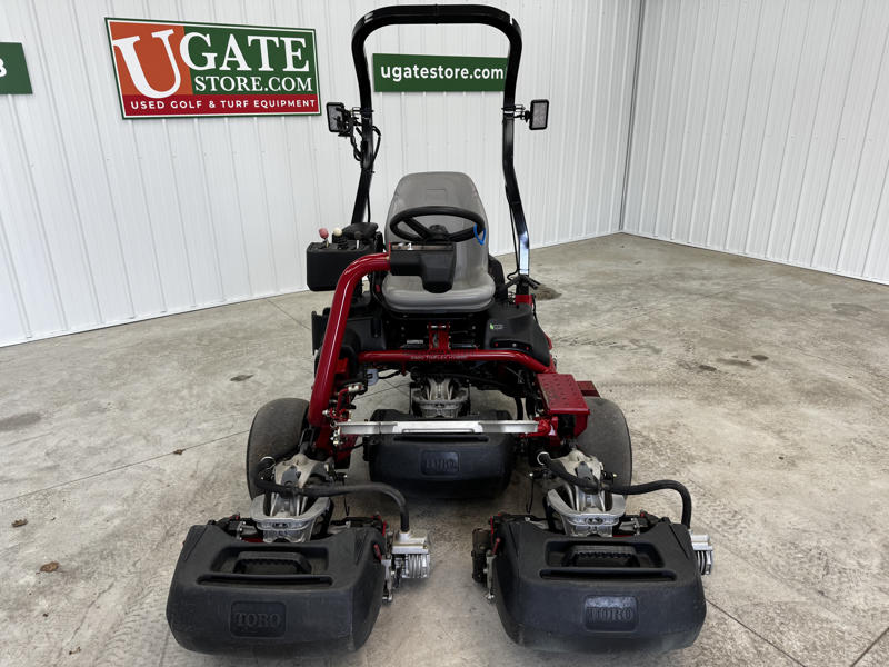Toro-Greensmaster-TriFlex-3320-Hybrid-Electric-Greensmower-6-800×600-1