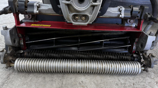 Toro-Greensmaster-Triflex-3400-Diesel-Greens-Mower-1-800×600-1-1