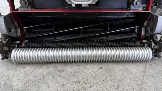 Toro-Greensmaster-Triflex-3400-Diesel-Greens-Mower-1-800×600-1-2