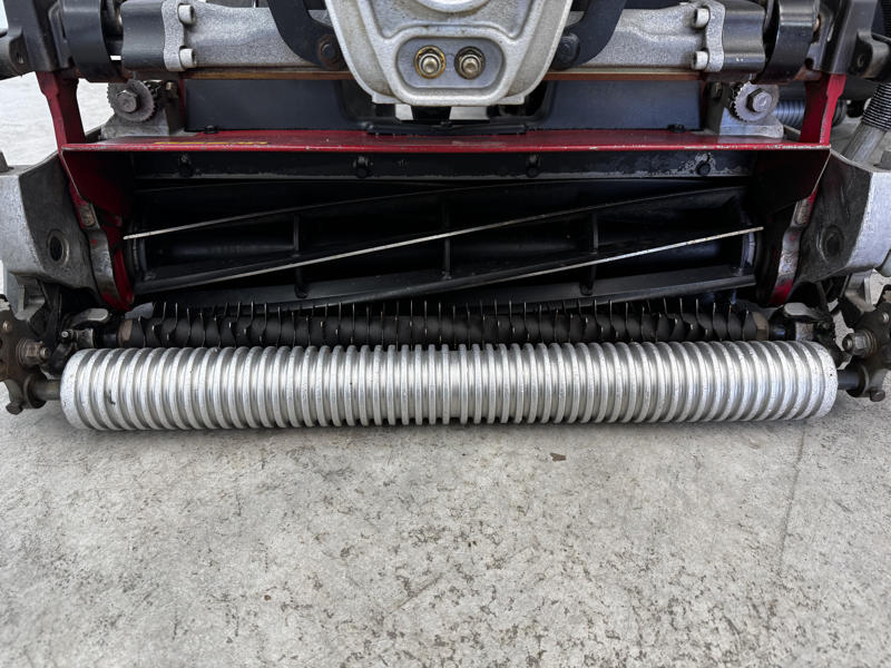 Toro-Greensmaster-Triflex-3400-Diesel-Greens-Mower-1-800×600-1-2