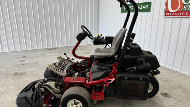 Toro-Greensmaster-Triflex-3400-Diesel-Greens-Mower-4-800×600-1