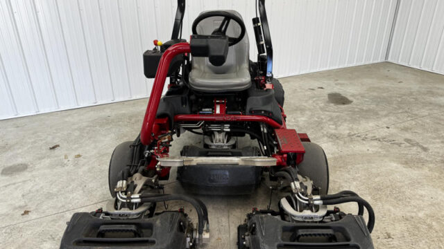 Toro-Greensmaster-Triflex-3400-Diesel-Greens-Mower-5-800×600-1-1