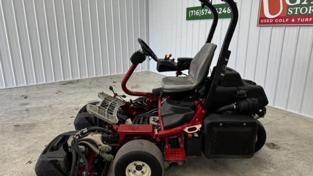 Toro-Greensmaster-Triflex-3400-Greens-Mower-4-800×600-1-1