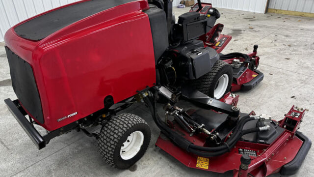 Toro-Groundsmaster-4000-Diesel-4WD-Wide-Area-Mower-3-800×600-1