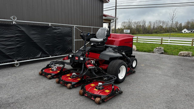 Toro-Groundsmaster-4500-Contouring-Rough-Mower-2-640×480-1