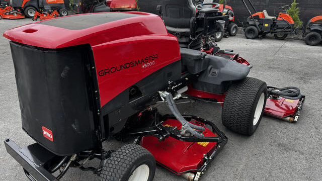 Toro-Groundsmaster-4500-Contouring-Rough-Mower-7-640×480-1
