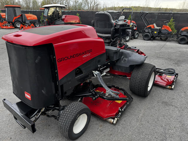 Toro-Groundsmaster-4500-Contouring-Rough-Mower-7-640×480-1