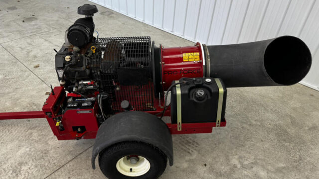Toro-Pro-Force-Pull-Behind-Blower-3-800×600-1