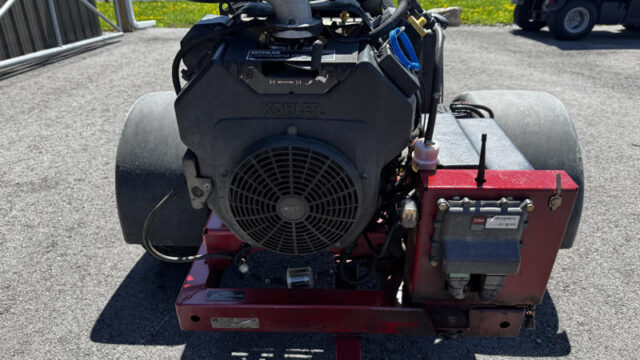 Toro-Pro-Force-Pull-Behind-Blower-5-800×600-1-1