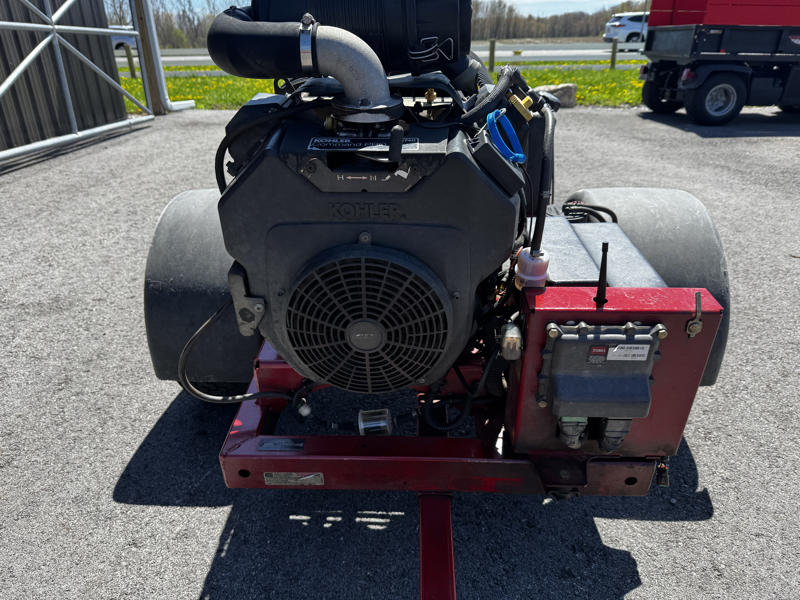 Toro-Pro-Force-Pull-Behind-Blower-5-800×600-1-1