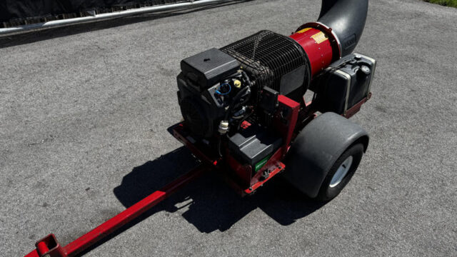 Toro-Pro-Force-Pull-Behind-Blower-5-800×600-1-2