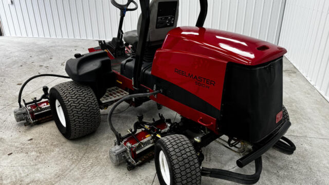Toro-Reelmaster-5010H-Diesel-4WD-Hybrid-Electric-Reels-Fairwary-Mower-5-800×600-1