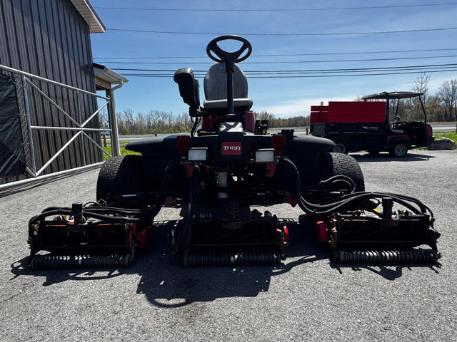 Toro-Reelmaster-5510-Diesel-2WD-Fairway-Mower-7-640×480-1